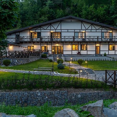 Private House Scherbovets Zjdenievo Exteriör bild