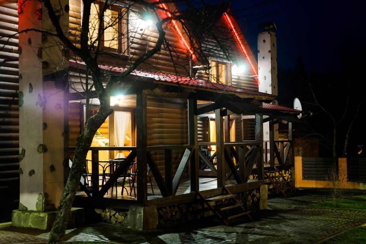 Private House Scherbovets Zjdenievo Exteriör bild